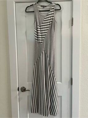 finn & clover Black and White Striped Sleeveless Maxi Dress
